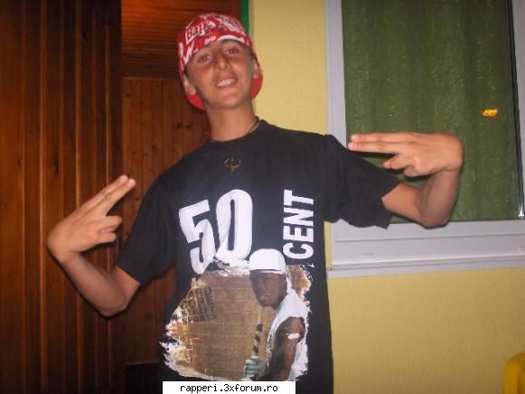 man dak vrei 50 cent intra dami id tau ca am o gramada de muzica cu el si eu is fan 50 :hi: kc da
